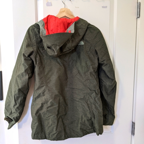 North Face Light Insulated Fall/Spring Jacket - Picture 3 of 4